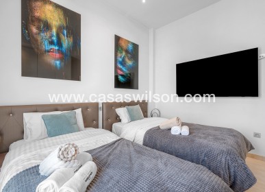 Sale - Villa - Orihuela Costa - Villamartín