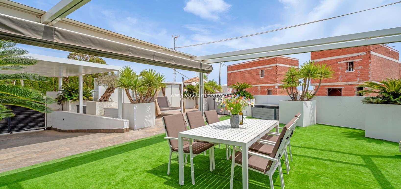 Sale - Villa - Orihuela Costa - Villamartín
