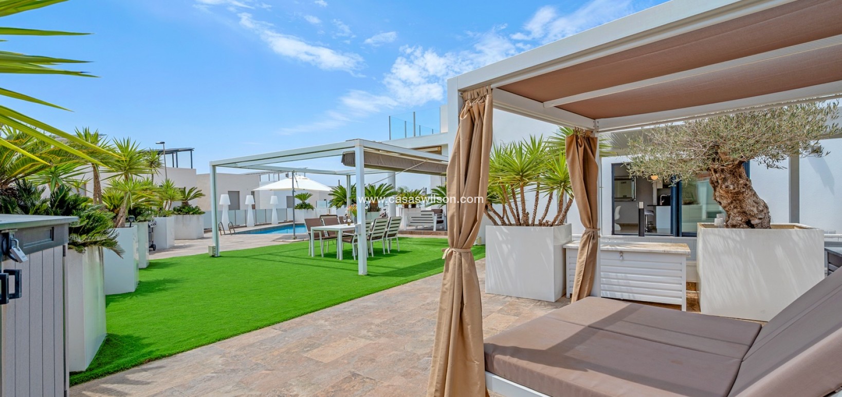 Sale - Villa - Orihuela Costa - Villamartín