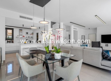 Sale - Villa - Guardamar del Segura