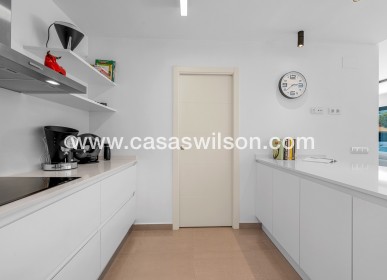 Sale - Villa - Guardamar del Segura