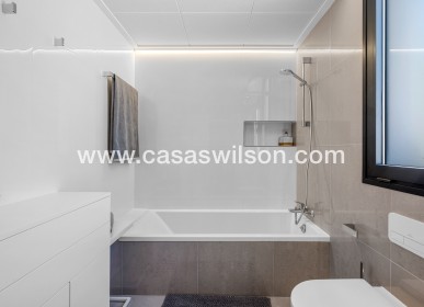 Sale - Villa - Guardamar del Segura