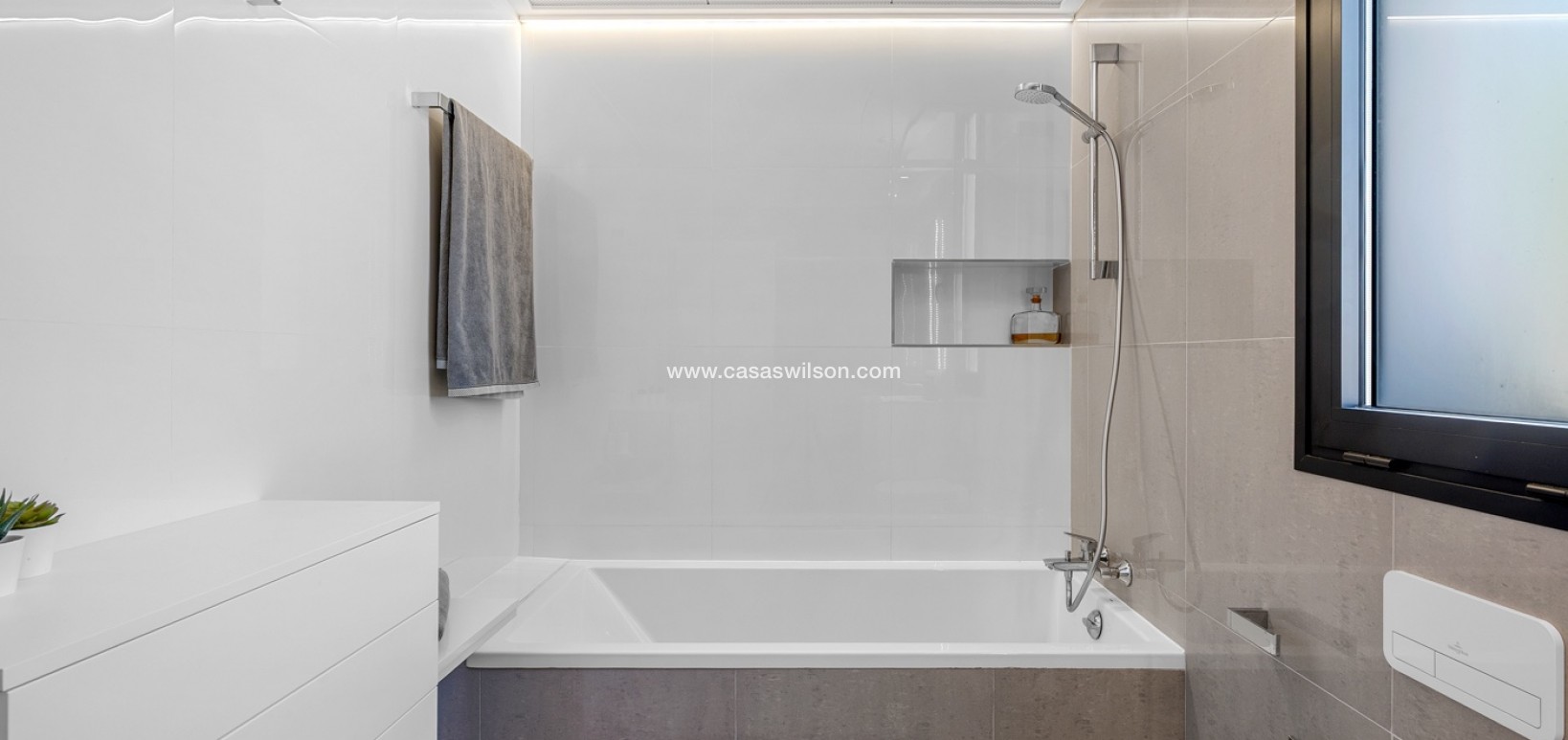 Sale - Villa - Guardamar del Segura