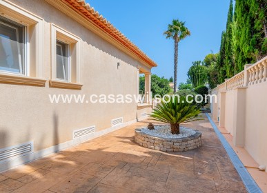 Sale - Villa - Benissa