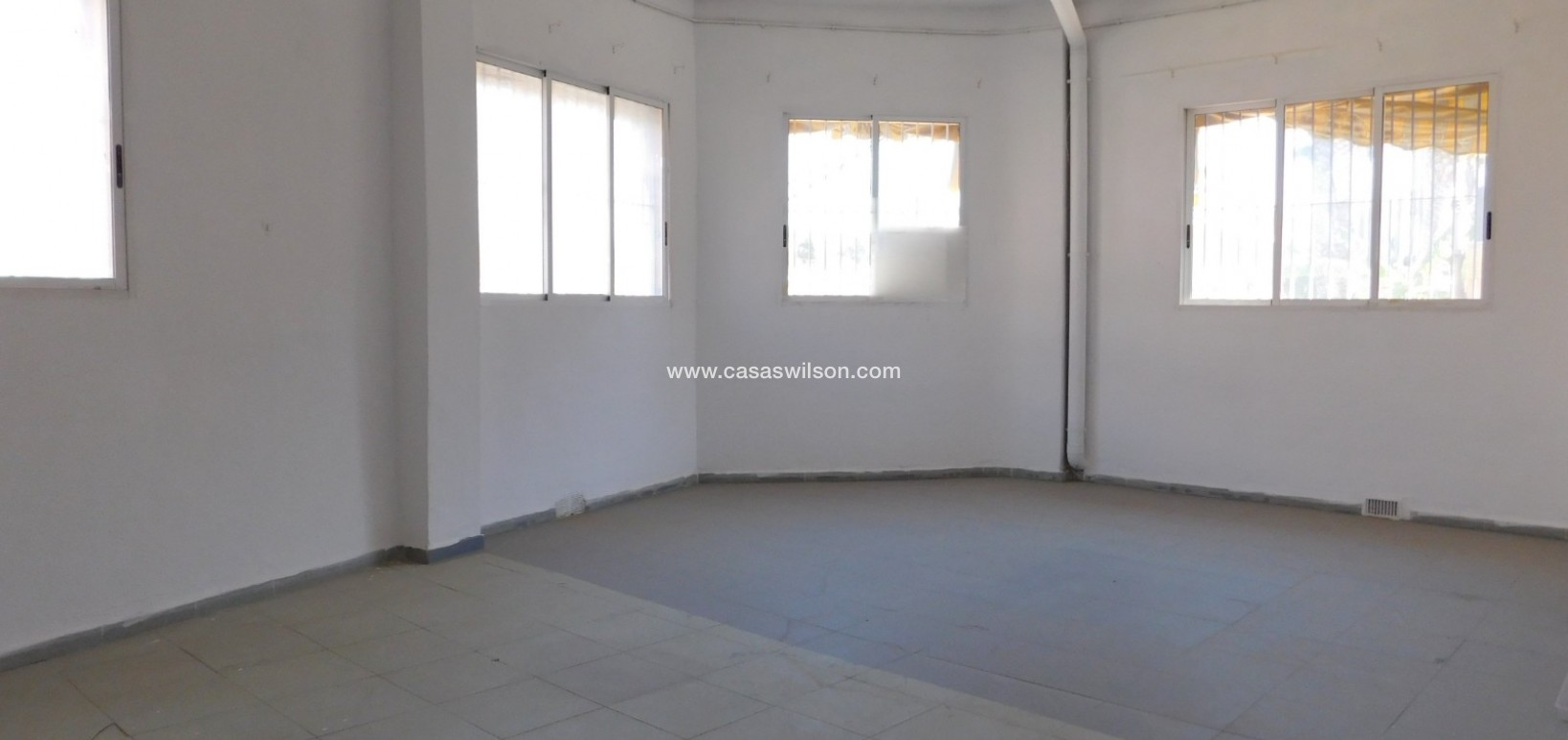 Sale - Commercial Unit - San Miguel de Salinas