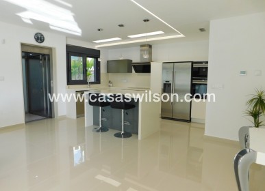 Sale - Villa - San Miguel de Salinas