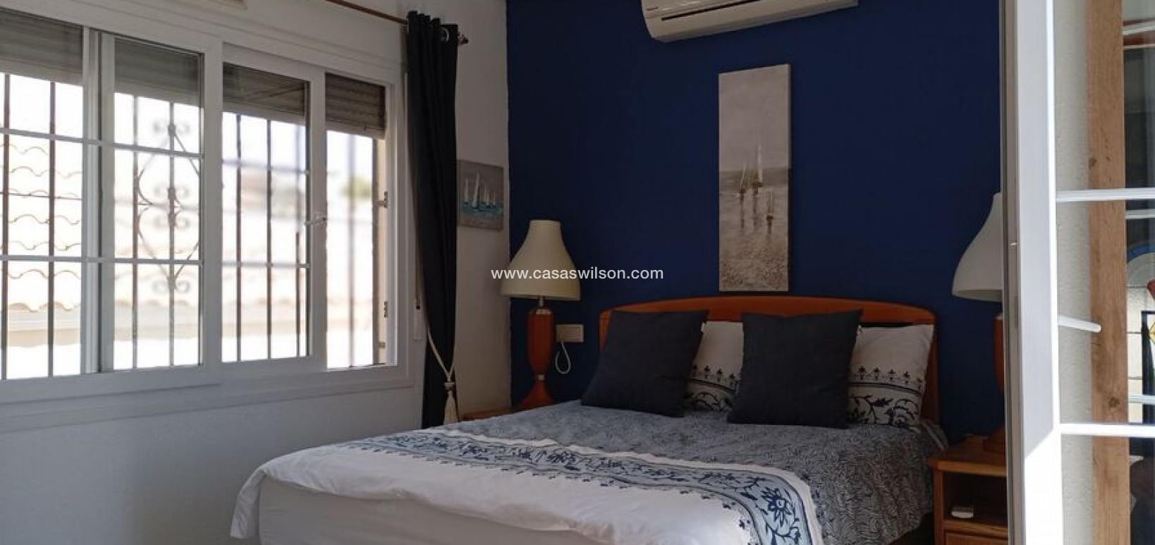 Sale - Villa - Villamartin - Villamartín