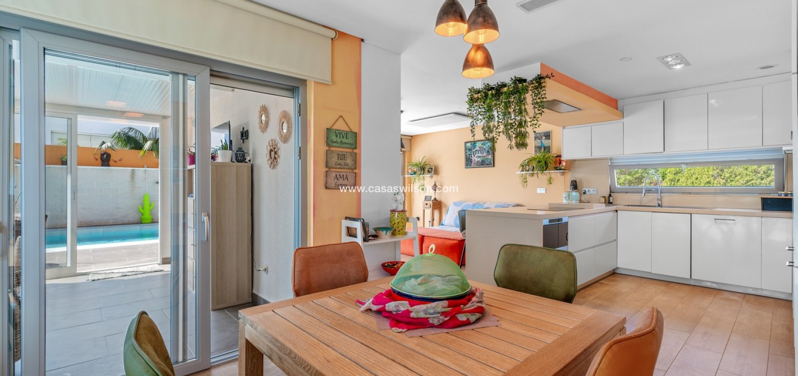 Venta - Chalet - Benijofar