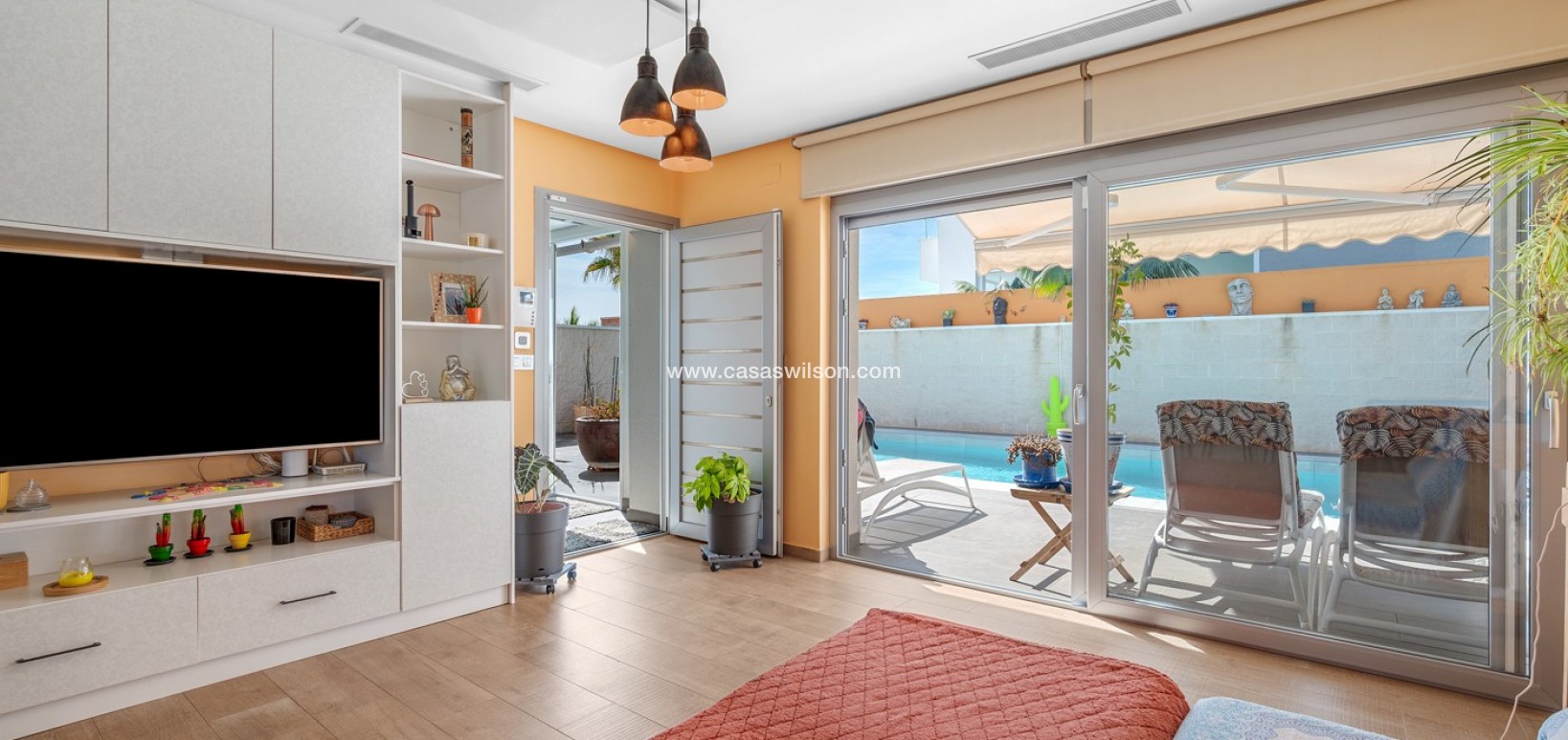 Venta - Chalet - Benijofar