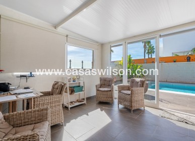 Venta - Chalet - Benijofar