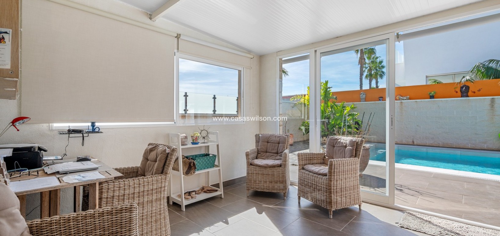 Venta - Chalet - Benijofar