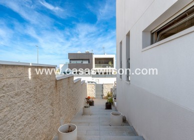 Venta - Chalet - Benijofar