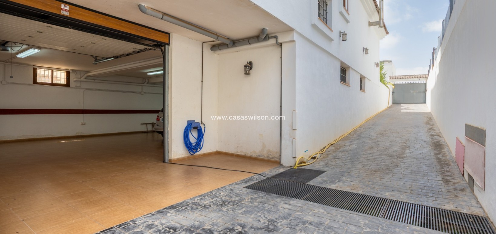 Sale - Villa - Los Montesinos - La Herrada