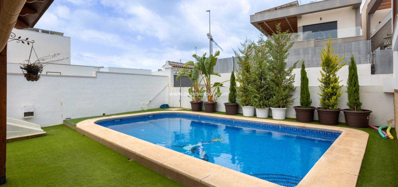 Sale - Villa - Los Montesinos - La Herrada