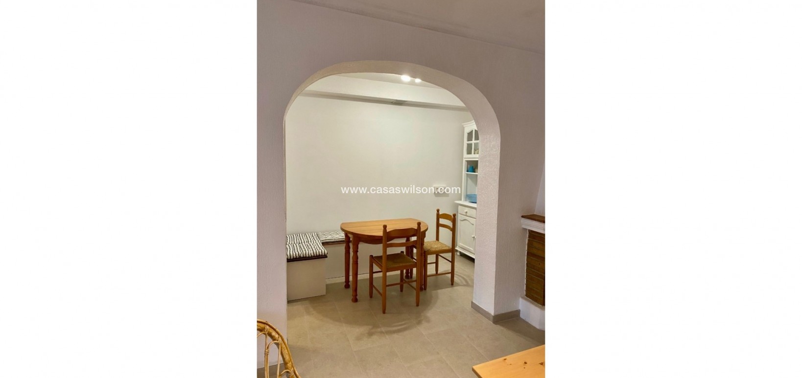 Sale - Bungalow - Orihuela Costa - Cabo Roig