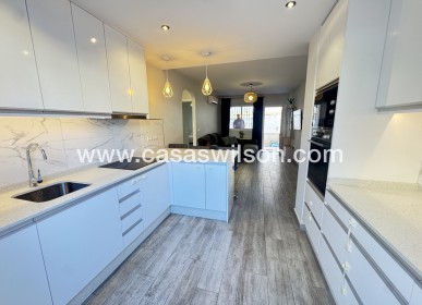 Sale - Apartment - La Zenia