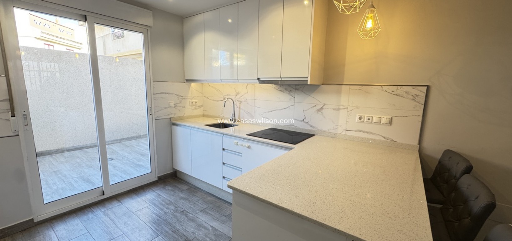 Sale - Apartment - La Zenia