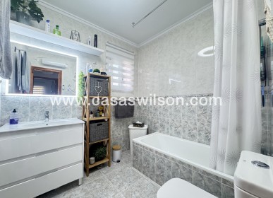 Sale - Villa - Villamartin - Villamartín