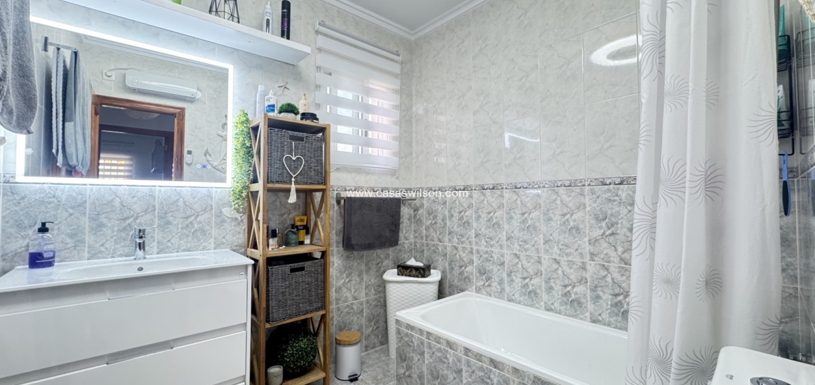 Sale - Villa - Villamartin - Villamartín