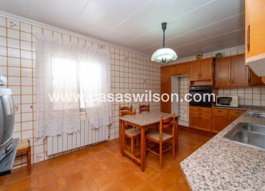 Sale - Villa - Salinas