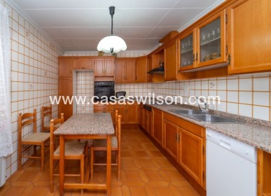 Sale - Villa - Salinas