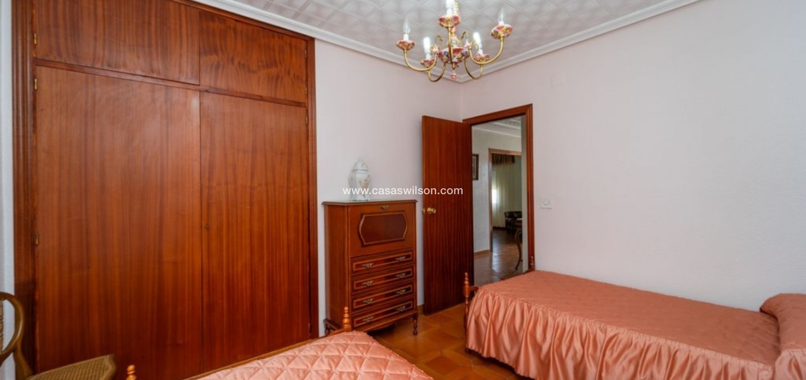 Sale - Villa - Salinas