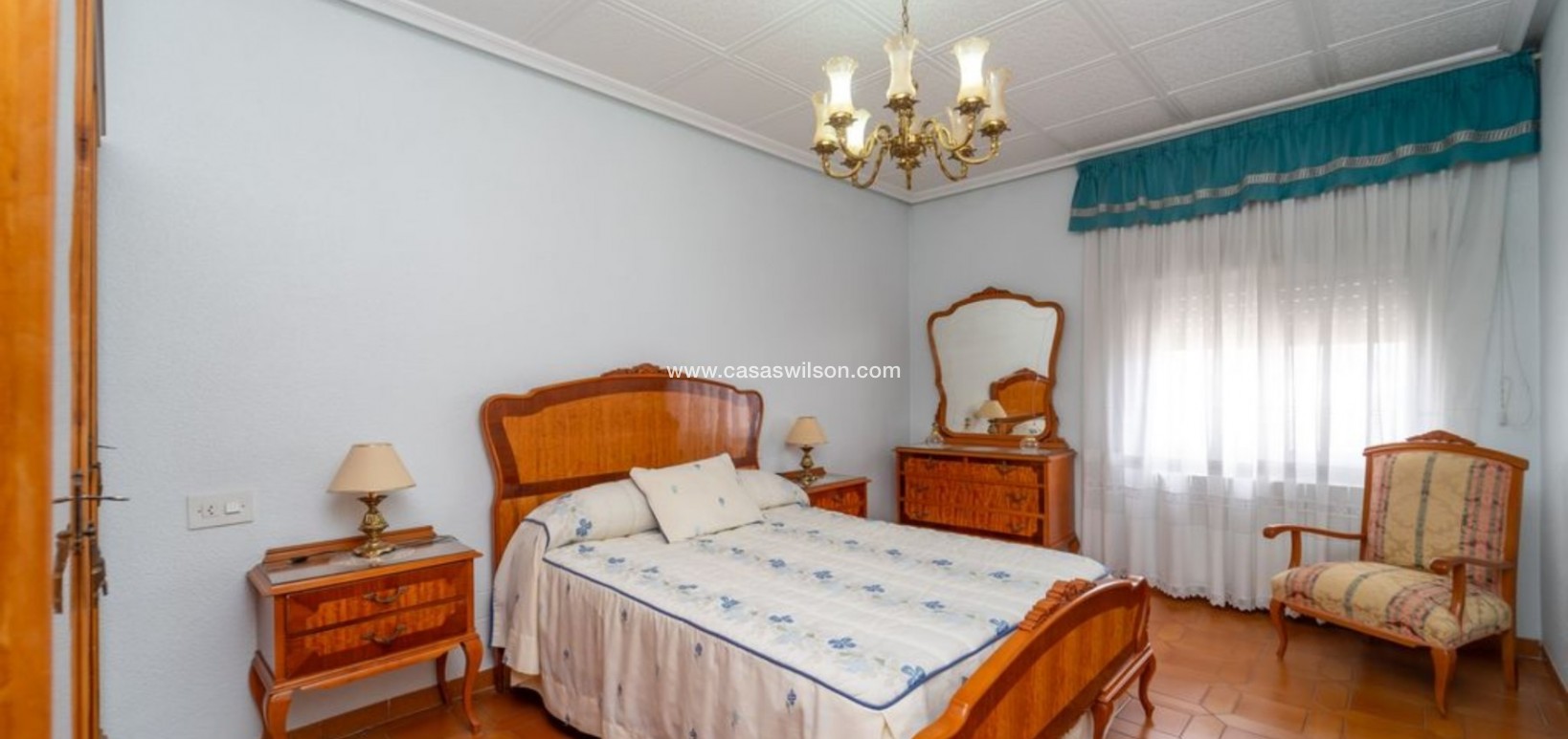 Sale - Villa - Salinas