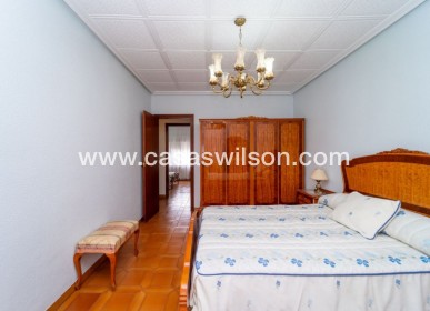 Sale - Villa - Salinas