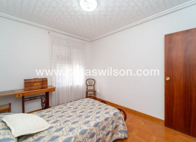 Sale - Villa - Salinas