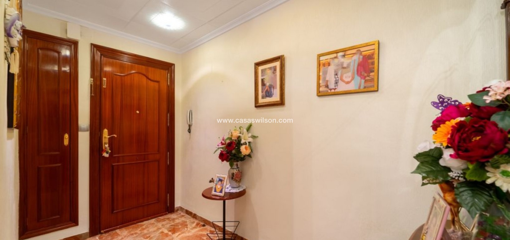 Sale - Apartment - Alicante