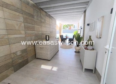 Sale - Villa - Algorfa