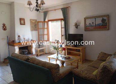 Sale - Villa - Daya Nueva
