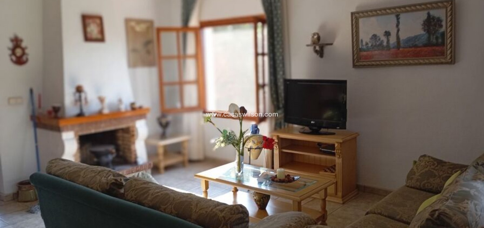 Sale - Villa - Daya Nueva