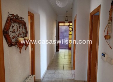 Sale - Villa - Daya Nueva