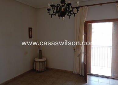 Sale - Villa - Daya Nueva