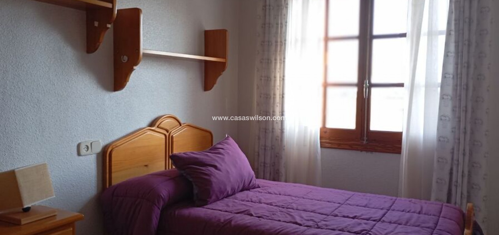 Sale - Villa - Daya Nueva