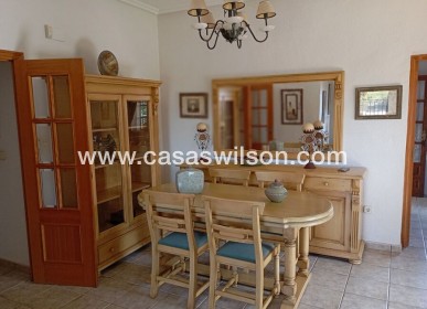 Sale - Villa - Daya Nueva