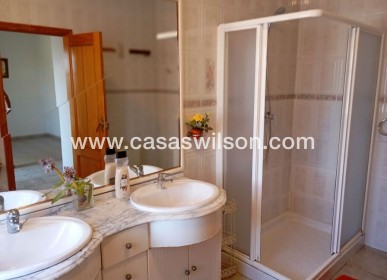 Sale - Villa - Daya Nueva