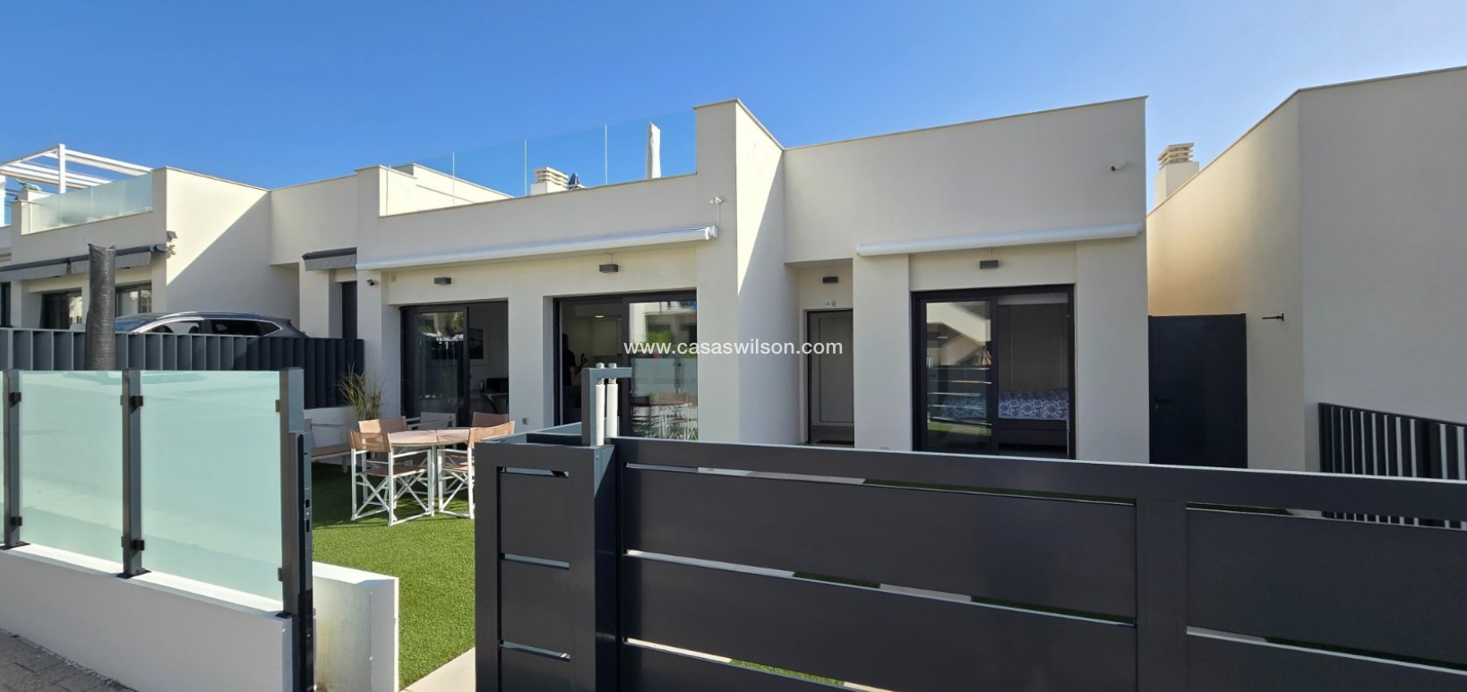 Sale - Villa - Pilar de la Horadada - Lo Romero Golf