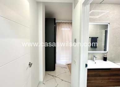 Sale - Apartment - Torrevieja - Playa del Cura