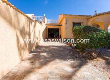 Sale - Villa - Torrevieja - Costa Blanca