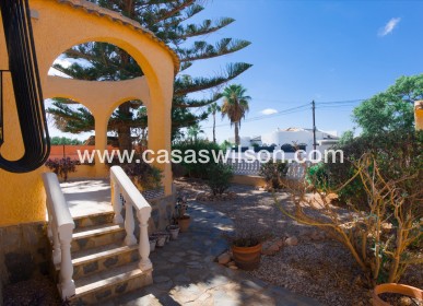 Sale - Villa - Torrevieja - Costa Blanca