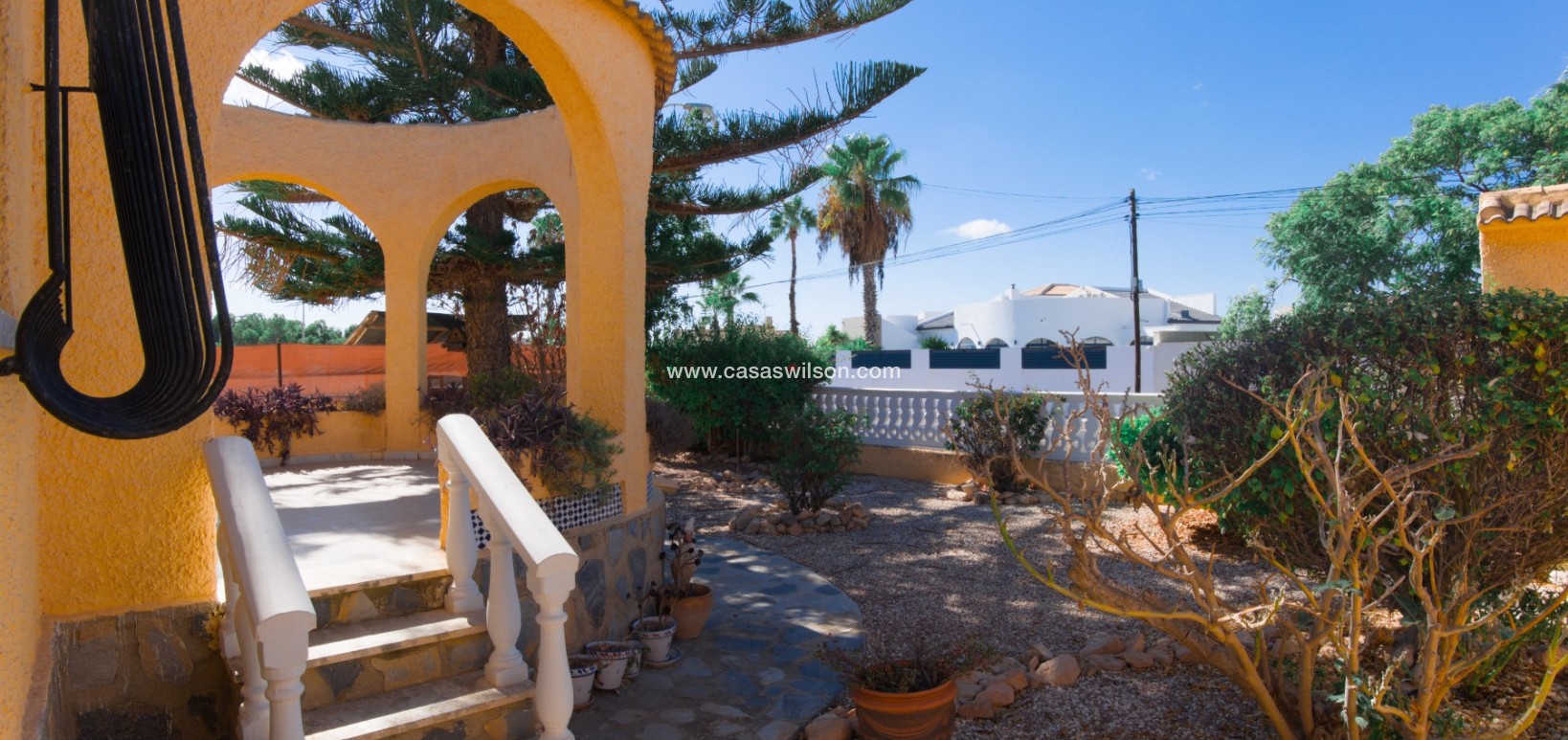 Sale - Villa - Torrevieja - Costa Blanca