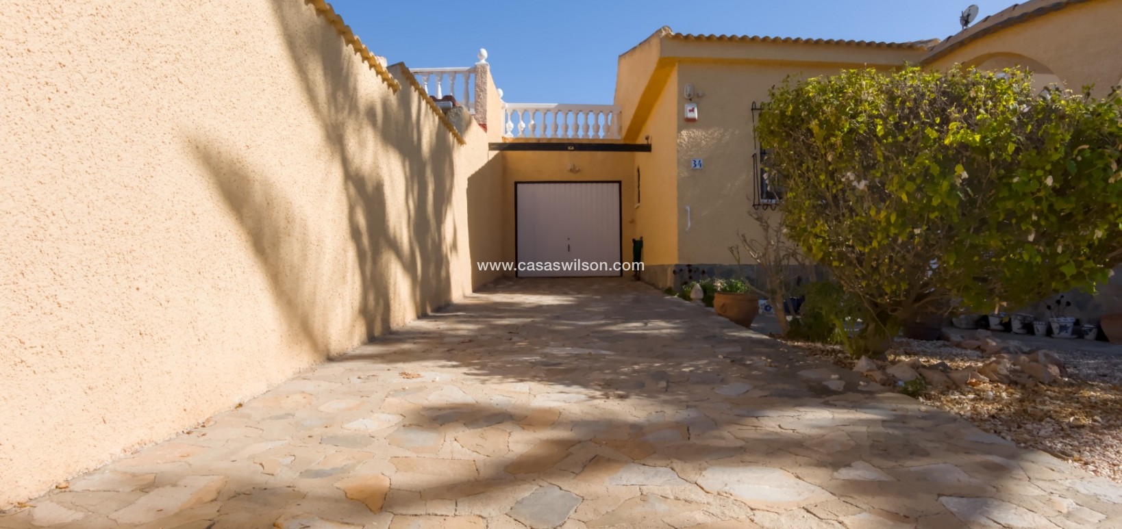 Sale - Villa - Torrevieja - Costa Blanca