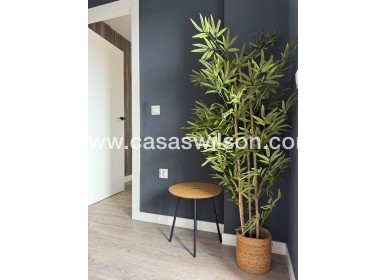 Sale - Apartment - Torrevieja - Centro