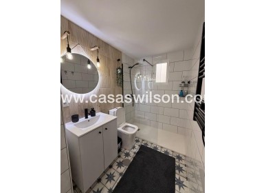 Sale - Apartment - Torrevieja - Centro