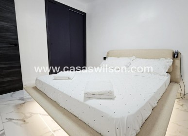 Sale - Apartment - Torrevieja - Acequion