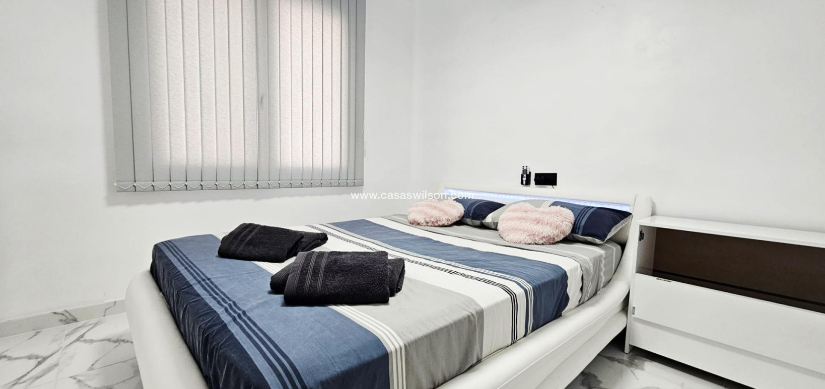 Sale - Apartment - Torrevieja - Acequion