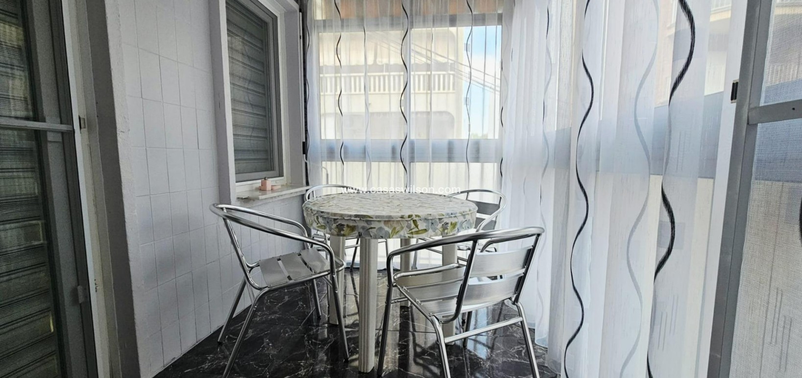 Sale - Apartment - Torrevieja - Acequion