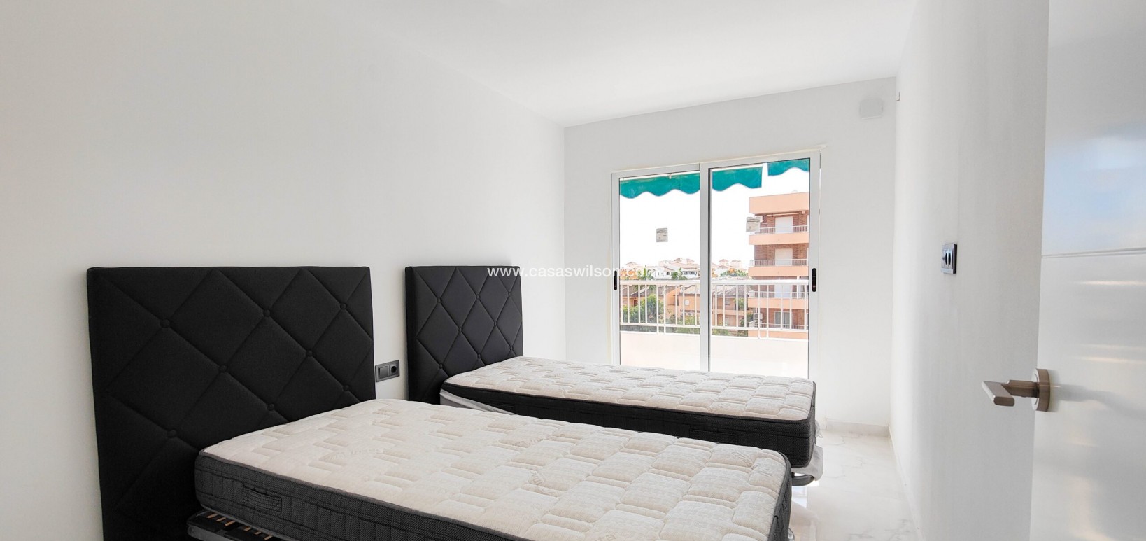 Sale - Apartment - Torrevieja - Costa Blanca